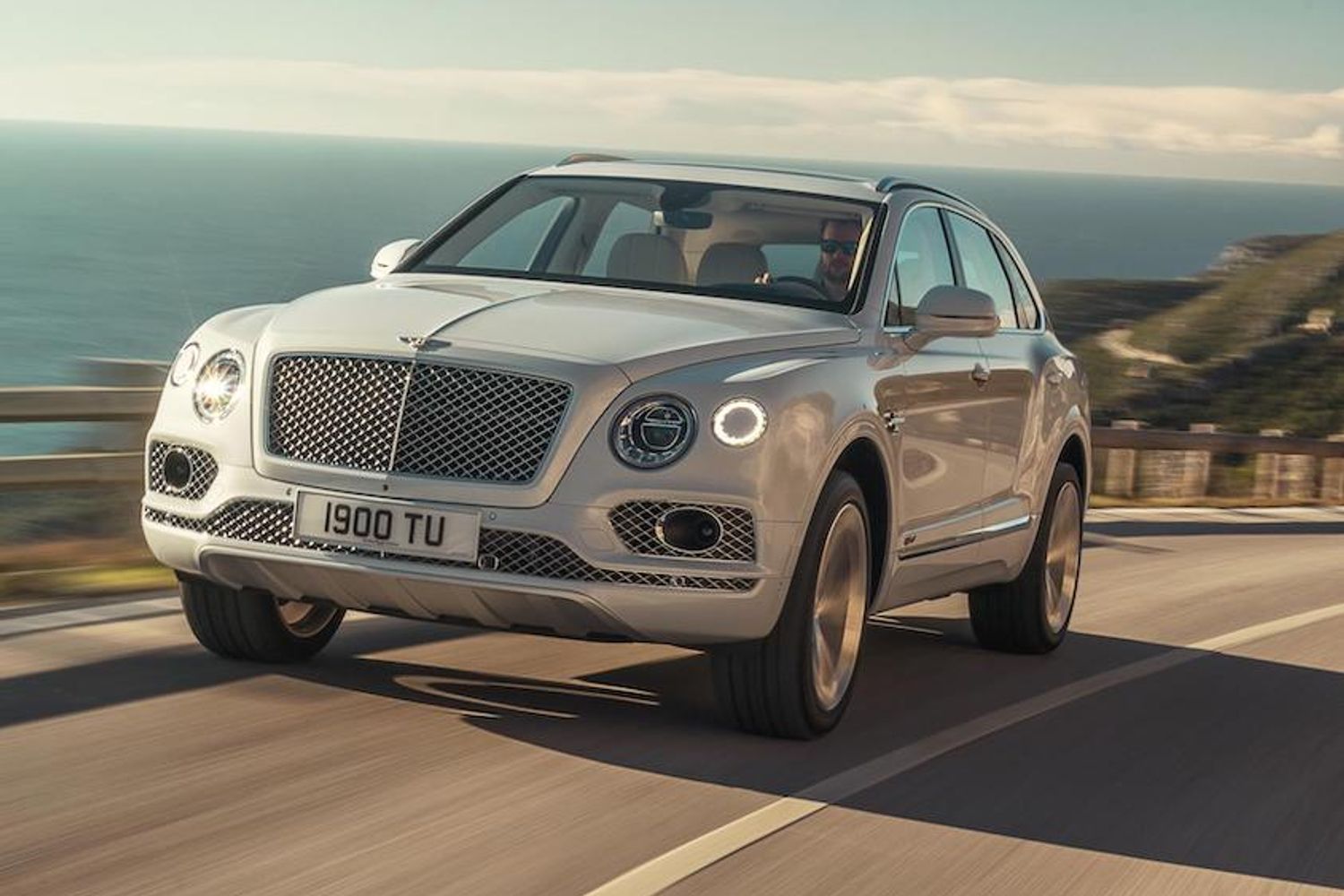 Bentley Bentayga Hybrid Performance and Speed Electrifying